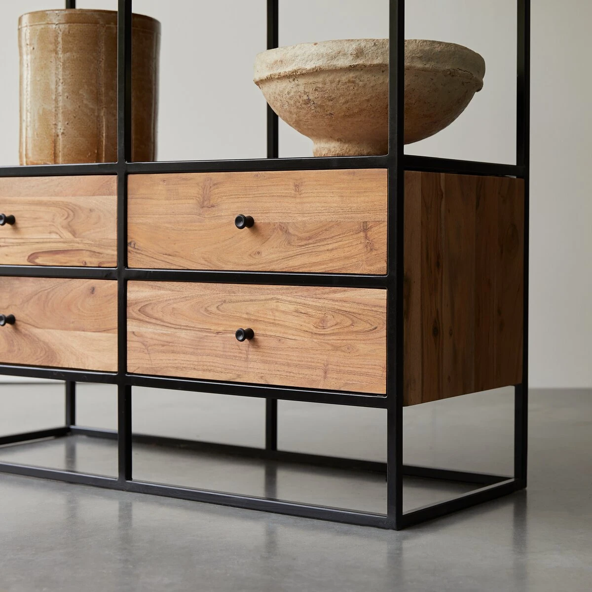 Agra - Bibliothèque En Acacia Massif Et Métal – Image 5